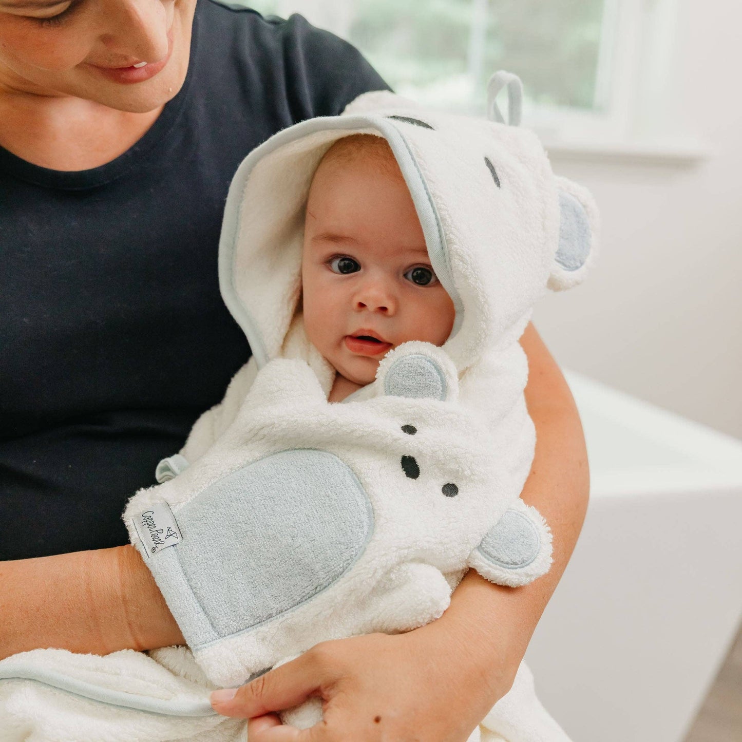 Polar Bear Wash Mitt