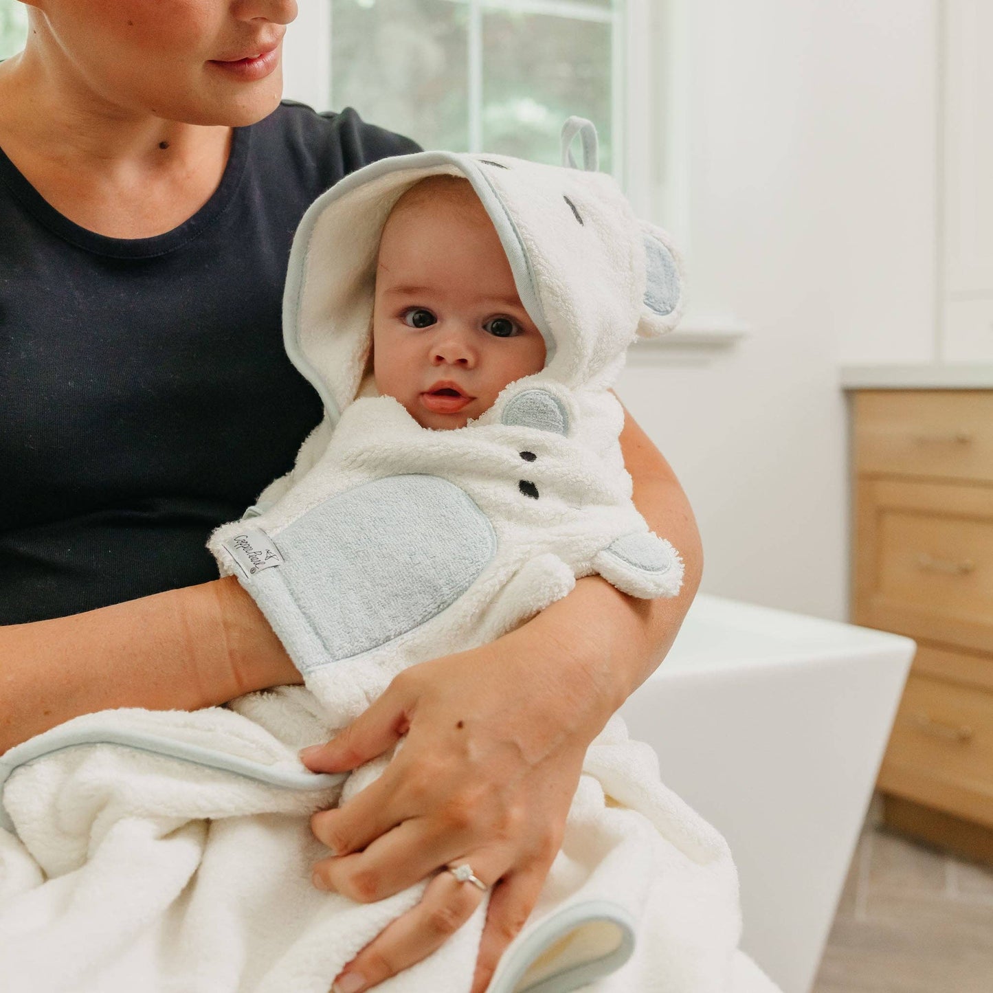 Polar Bear Wash Mitt