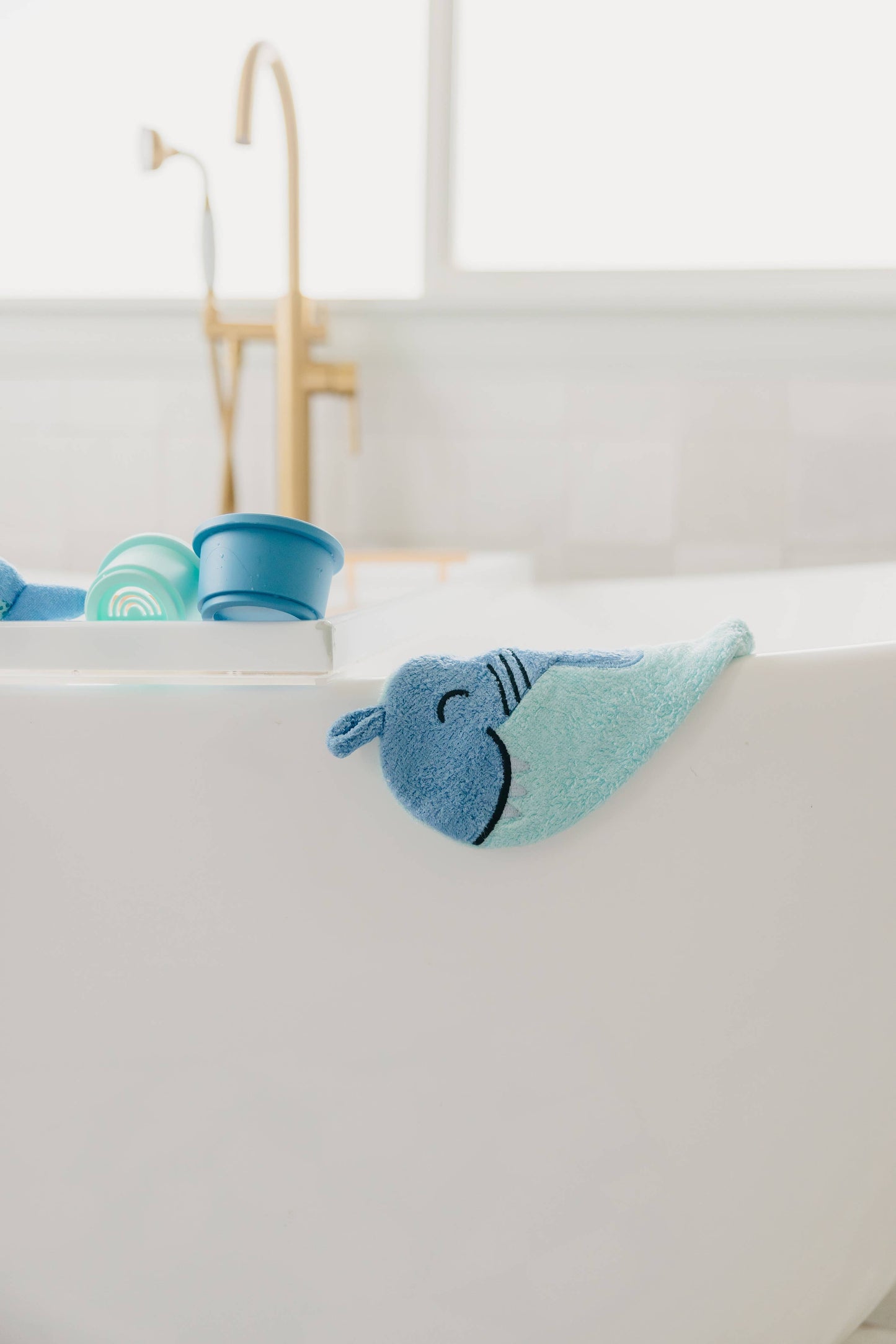 Shark Wash Mitt