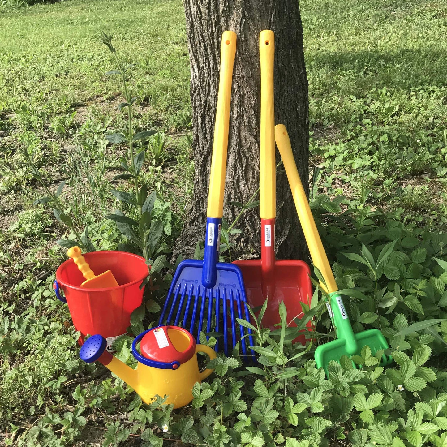 Children's Long Handled Leaf Rake