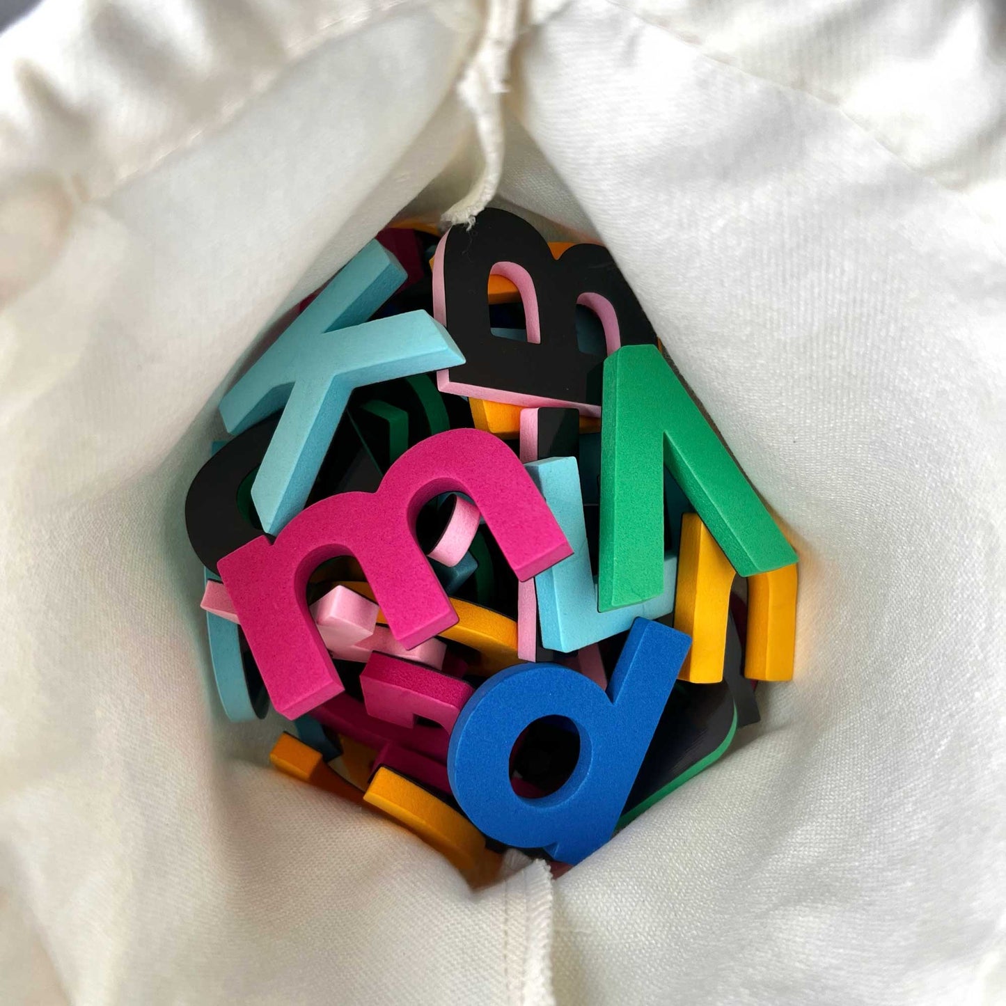 Rainbow Adventure Magnetic Letters (2" /130pc)